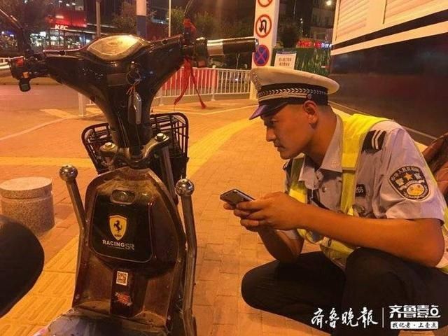  加班|晚饭还没吃，泰安交警城西大队就开始夜间加班，开展电车免费挂牌