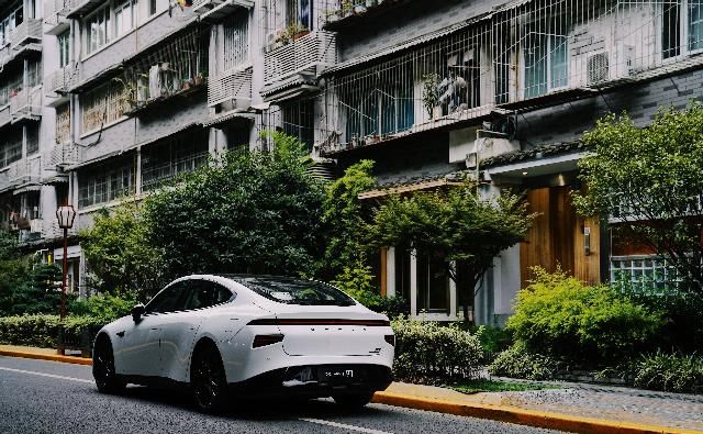  寻味|寻味成都 | 一座来了就不想走的城，一台开了就不想下的车