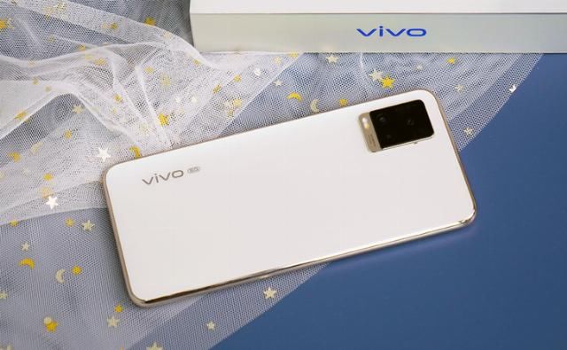  轻薄|vivo S7评测：轻薄高颜值 自拍神器