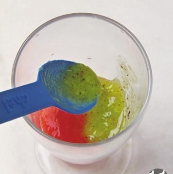  只用|只用水果就可以做出漂亮的彩虹果汁，简单又高颜值，两分钟学会