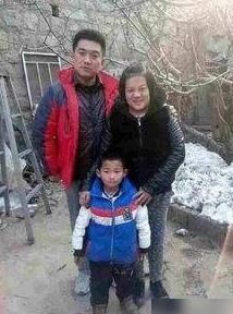  成名|“山楂妹”：因残疾被亲生父母抛弃，成名后拒绝认亲，只爱养父母