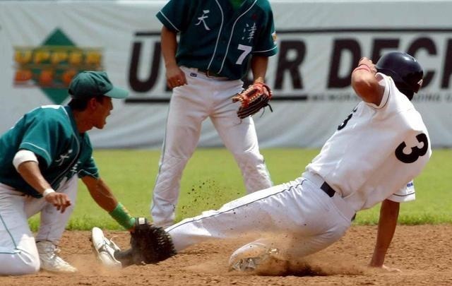 跨越|当棒球少女遇上德鲁克1跨越时间与空间的相逢，创造出一个奇迹