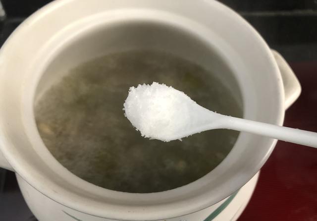  鲜美|末伏天，这汤多给家人喝，清热解暑又润燥，我家每周必喝，特鲜美