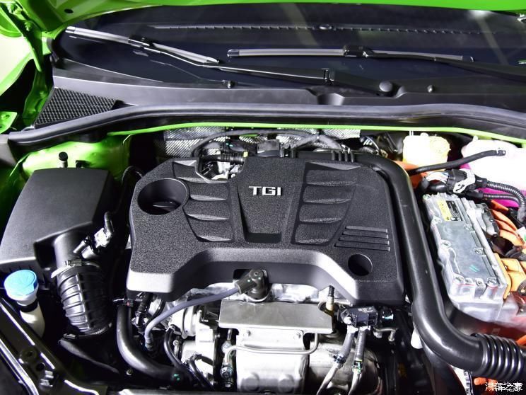 新车|名爵6 PHEV在成都车展亮相 运动外观引人瞩目