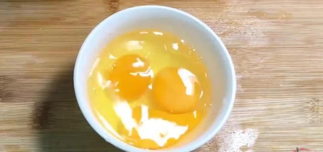 操作|别再用白菜炖豆腐了,豆腐这样操作最好吃,大厨看了也点赞