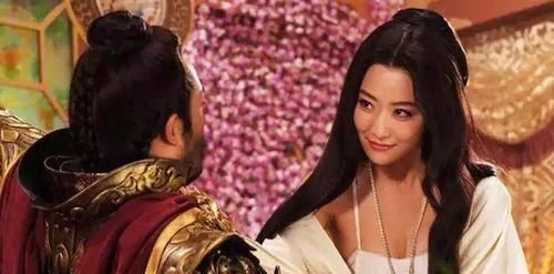 铁裙之刑|朱元璋亲自发明的刑罚,专治这类女子,他的妃子是第一个受刑之人