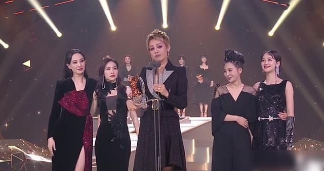 爆款|《浪姐》成团热搜刷屏,《好声音》太冷清,哪档综艺将成下个爆款