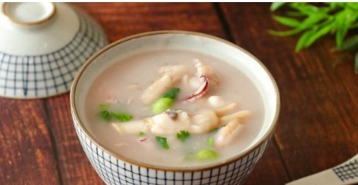 搅拌均匀|这是芋头汤的做法,与小海鲜巧妙搭配,太好喝了,鲜上加鲜