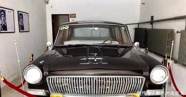 年前|51年车龄的重型防弹红旗,年检标是1994年的,最近一次外出在5年前