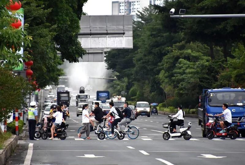  快递外卖|快递员外卖骑手请注意！在厚街违法两次以上将被曝光或辞退！