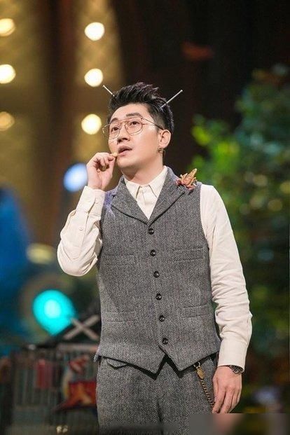  完赛|混的最惨的好声音冠军，本以为能大红大紫，结果刚完赛就被遗忘