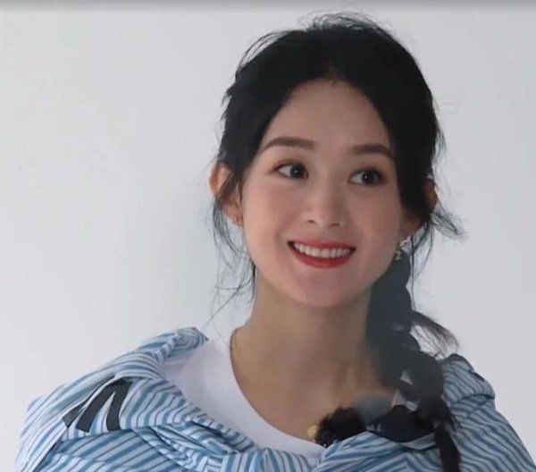  揽客|黄晓明揽客口误喊人家“媳妇”字幕不敢打，赵丽颖的反应厉害了