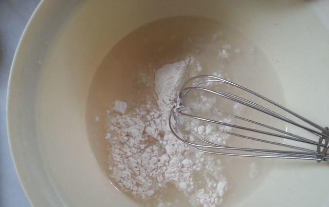  管用|不管碗里油污多重，这几样东西都管用，轻松除油污不用洗洁精