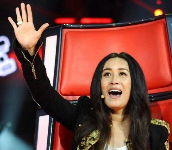 贾玲|《好声音》导师阵容确定,没了沈腾贾玲搭档,他能适应吗