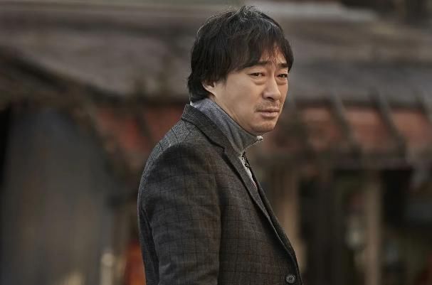  少女|中学生奸杀少女后逍遥法外，单亲父亲为女复仇却被当场击毙…