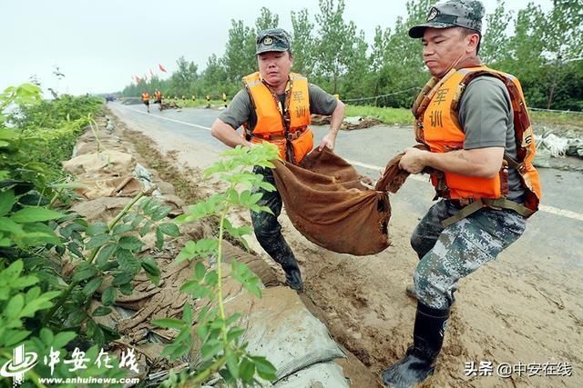  组队|转业干部组队重返一线抗洪