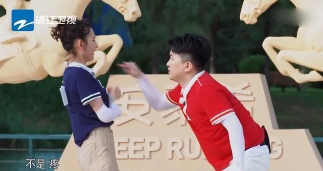  缺乏|张大大这么想赢？游戏环节欺负宋祖儿，跟导演发牢骚缺乏绅士风度