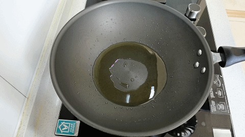 菜肴|黄瓜便宜了，做北方特色菜肴，营养又好吃，我家隔三差五做一次