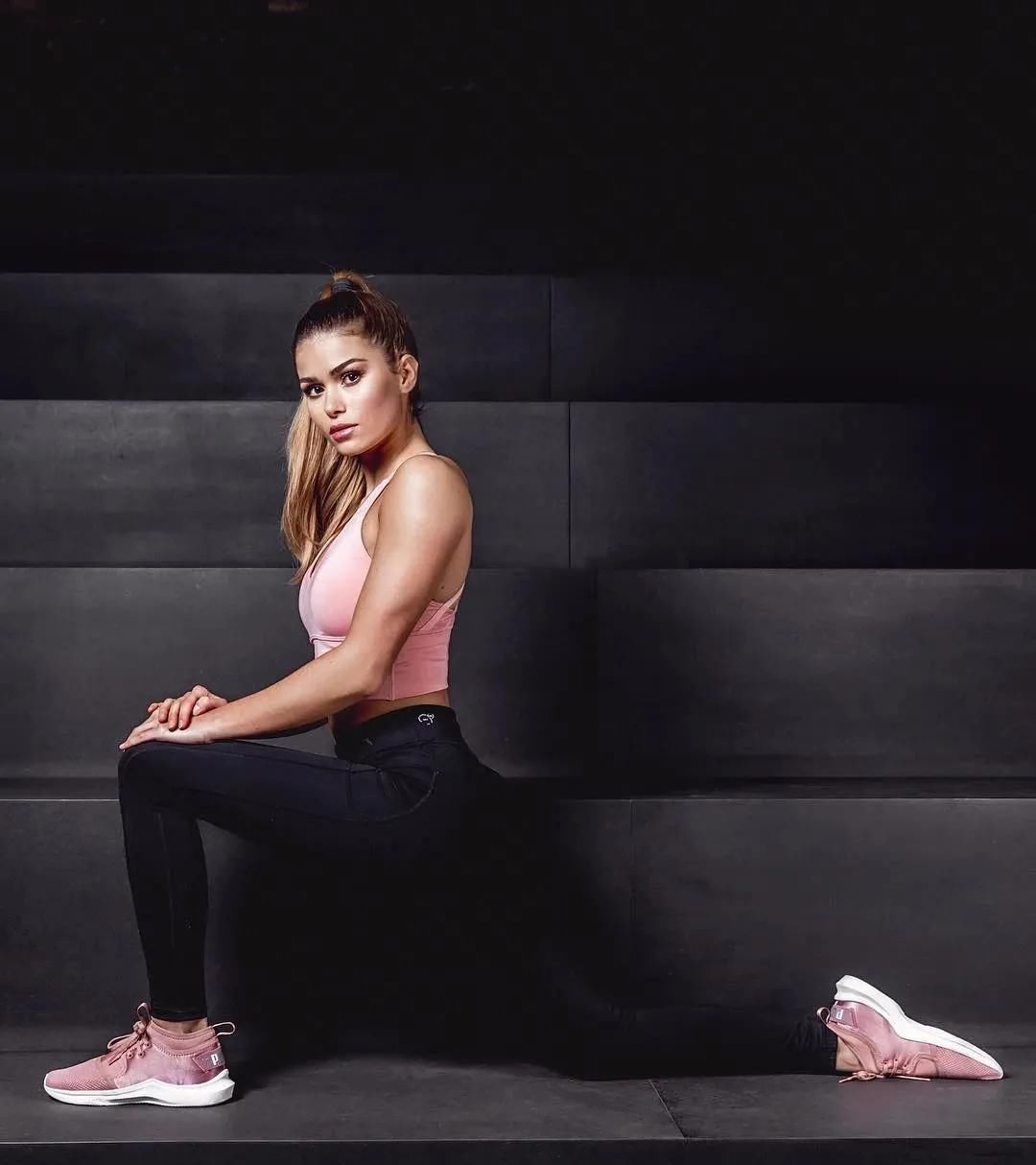 动作|翘臀与美腿最配,居家臀腿7动作,协调臀腿发展,练出翘臀美腿