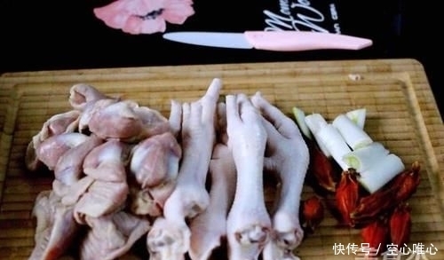 砂锅中|入夏后,可以试试这道菜,爽口不腻有嚼劲,年轻人必备的追剧神器