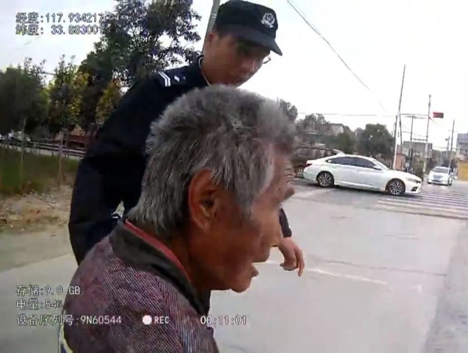 民警|老熟人，快上车吧！