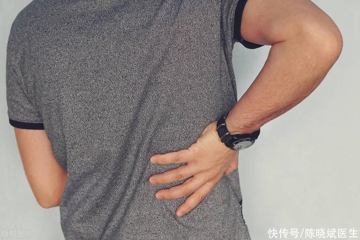 男人肾好哪三个地方发热(男人这3个地方越“热”，说明你的肾越好，若你也有，值得恭喜)