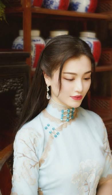  即将|葛天更新动态附剧照，忙拍戏新作即将上映