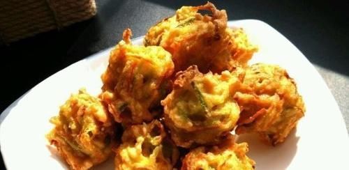 口感|酥脆的胡萝卜丸子,吃起来很软糯,而且口感也是十分的好吃