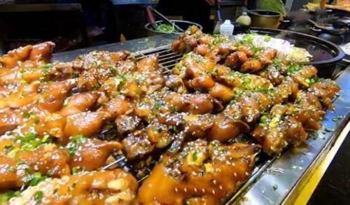 一年四季|大叔一年四季卖“它”,12元一只,不准顾客尝,一天能挣500块