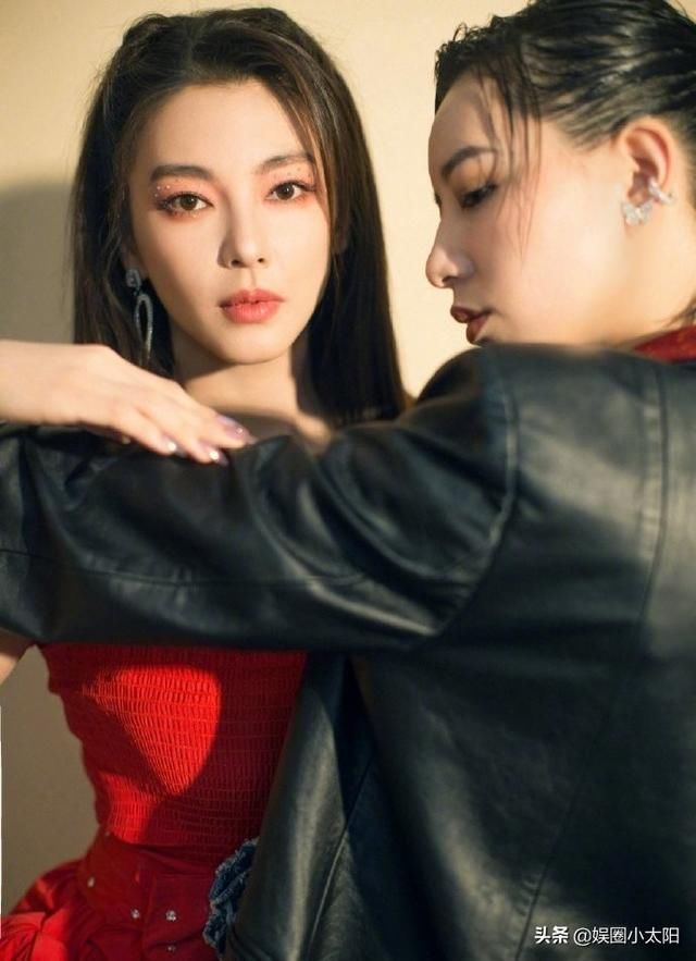  李斯|宁静C位出道却说想单飞！还无视李斯丹妮，黄晓明杨澜都救场无效