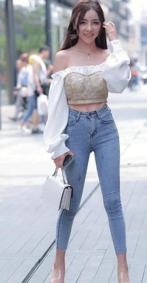 金色|这件金色一字肩衬衫，别有一番风味