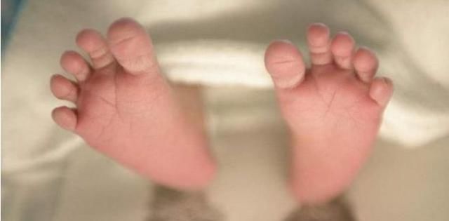  手印|刚出生的婴儿要留脚印？手印为什么不行？看完三个原因就明白了
