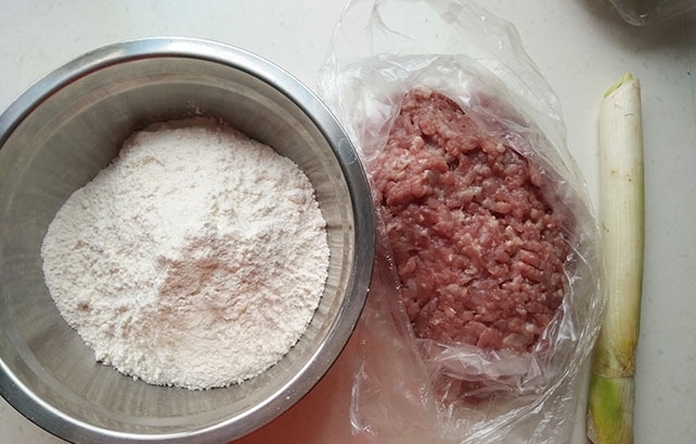 面团|馅饼这样做,南方人也爱吃,方法步骤教给你,学会家人有口福了