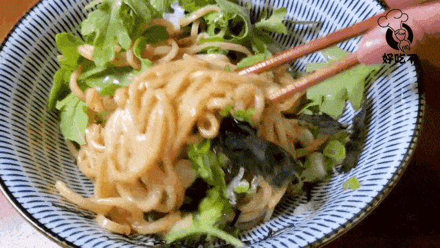  进去|纽约第一家日式油泼面+宝藏小酒馆新张！进去的居然都被上了一课？