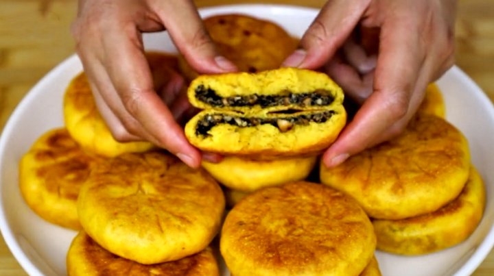 黑白芝麻|三伏天,多给孩子做此面食,维C是土豆5倍,孩子一顿吃5个