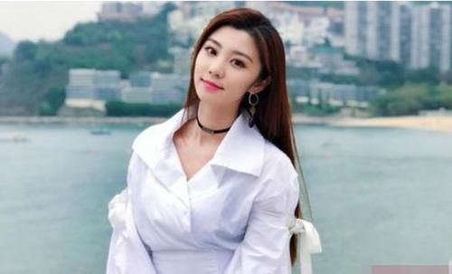  真深|有些人表面上是王牌女郎，暗地里却是奥运开幕会引导员，藏的真深