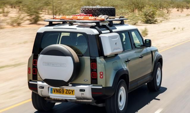  地位|奔驰大G地位不保！全系路虎卫士来袭！