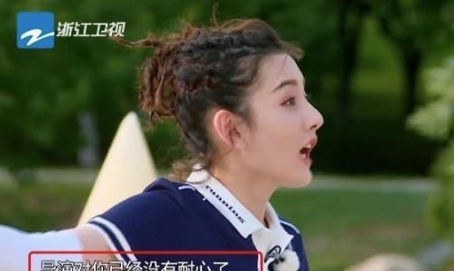  虚弱|张大大玩游戏装虚弱，对宋祖儿黄龄乱动手，《跑男》导演都急眼了