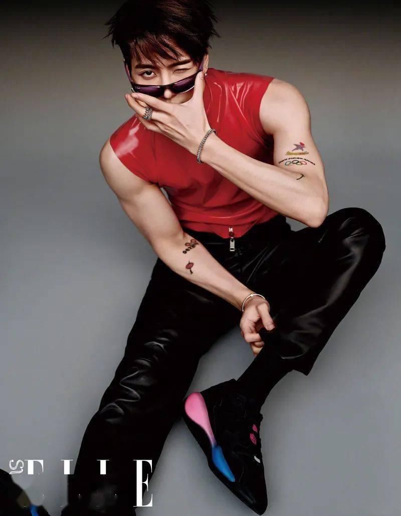  街舞|《这就是街舞》明星上脚谁最狠？王一博同款竟然有钱都买不到.