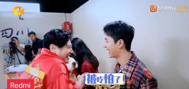  王一博|汪涵问赵丽颖，拍戏的时候王一博请你吃过饭吗？丽颖：他在减肥