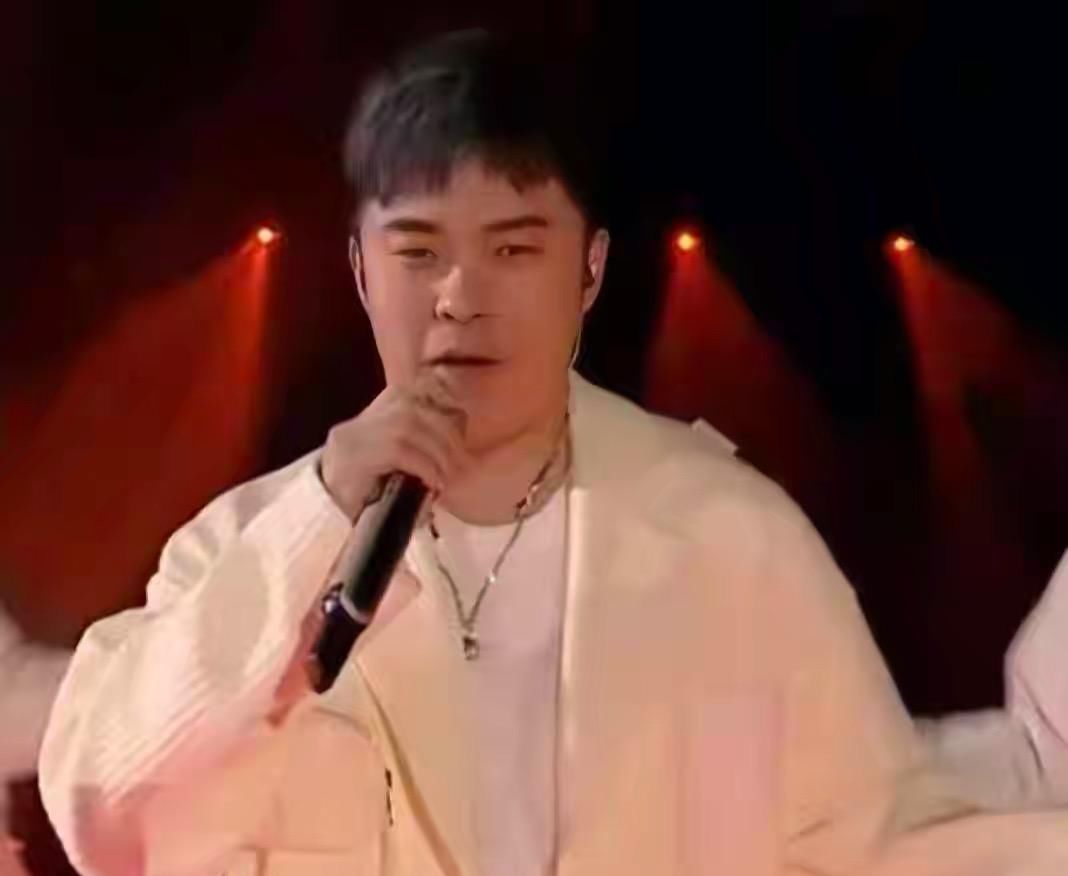  表演嘉宾|《浪姐》决赛成假唱之夜，嘉宾全部真唱，大量姐姐嘴型对不上