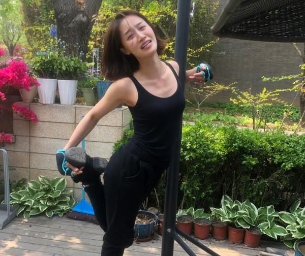  猜测|《浪姐》皇族人员猜测：突曝从人艺辞职的蓝盈莹最像，黄圣依次之