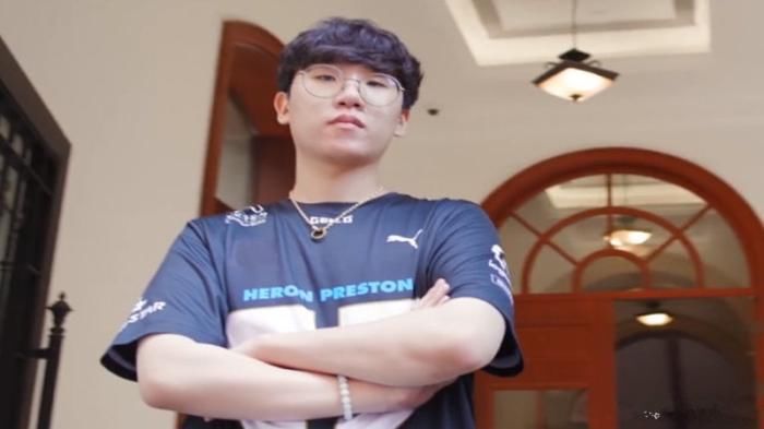 LCK|“因舔LCK登上热搜”，S10最崩溃8强解说诞生，落败后表情抽搐泪目