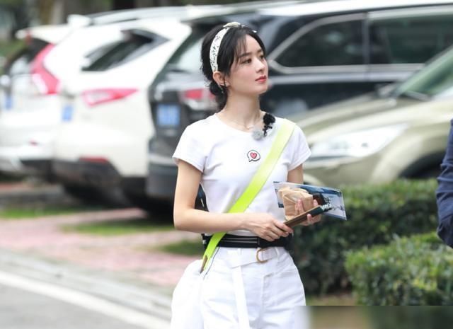  中餐厅|《中餐厅4》再现魔鬼剪辑，赵丽颖哭泣原因公开，终于知道真相了