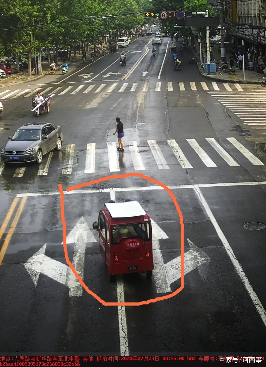 自行车|长葛交警监控：昨天，看谁家电动自行车及三、四轮车逆行、压线啦