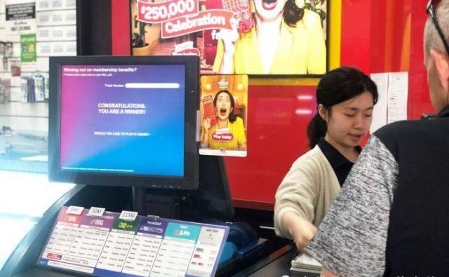 放弃|男子跑40家商店买到彩票,结果中3500万元,领奖时却放弃2000万