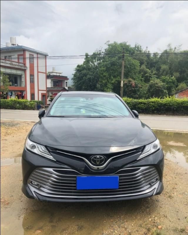  小伙|终于降价了，30岁小伙喜提丰田凯美瑞，分享了用车感受，动力够用