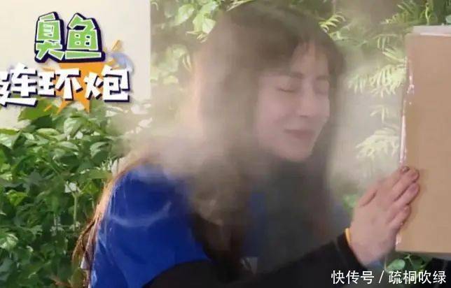  忍不住|baby游戏环节闻不到臭味，李晨忍不住一句话，揭露baby“小秘密”