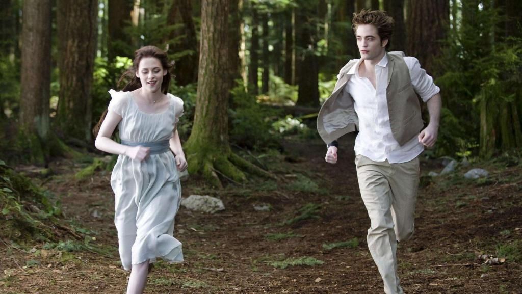  翻车|明星卖人设翻车有多严重？暮光女从热门女星沦为被人讨厌的演员