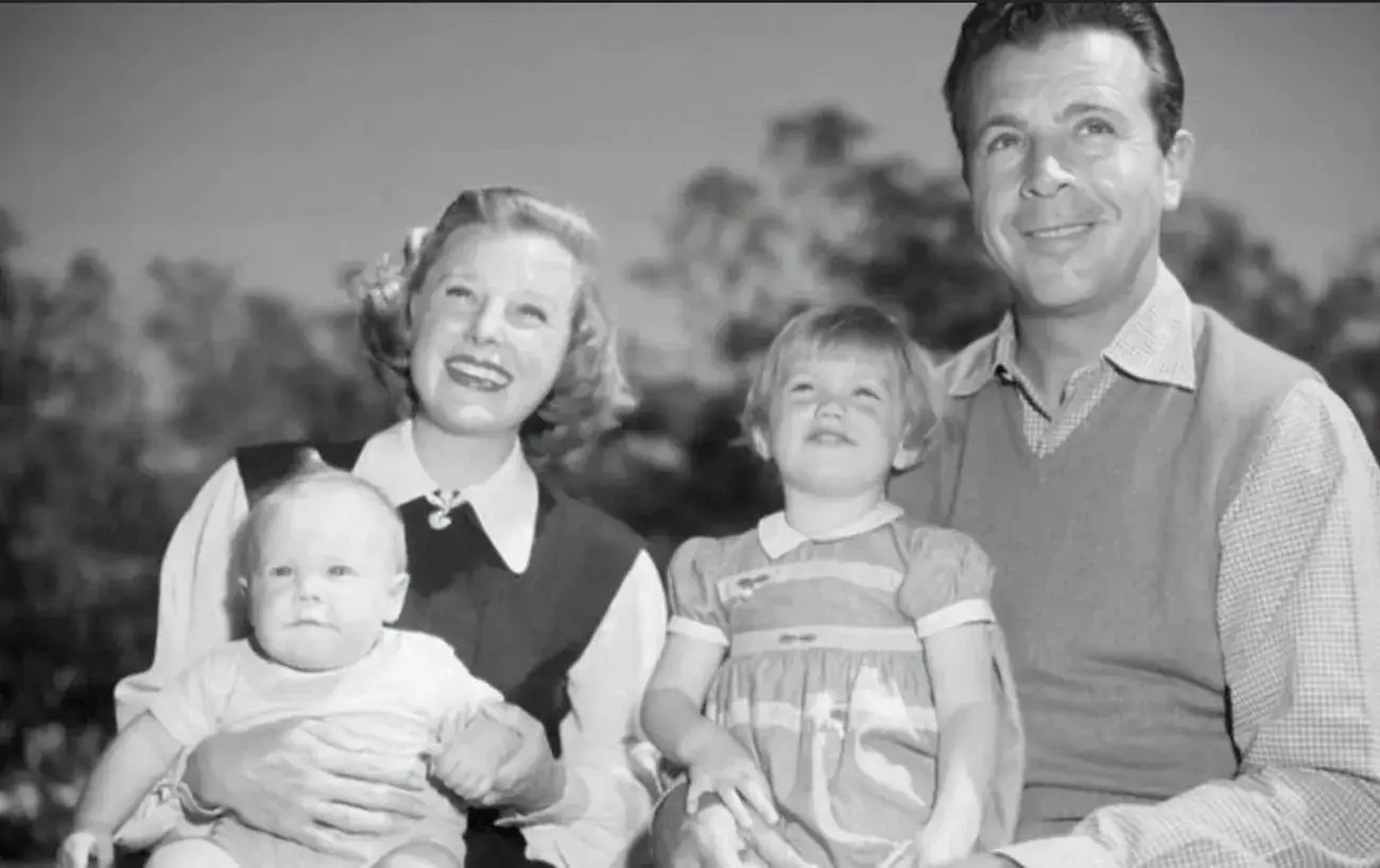 转售|难以置信的故事，这个女人偷盗和转售儿童，赚取数百万美元